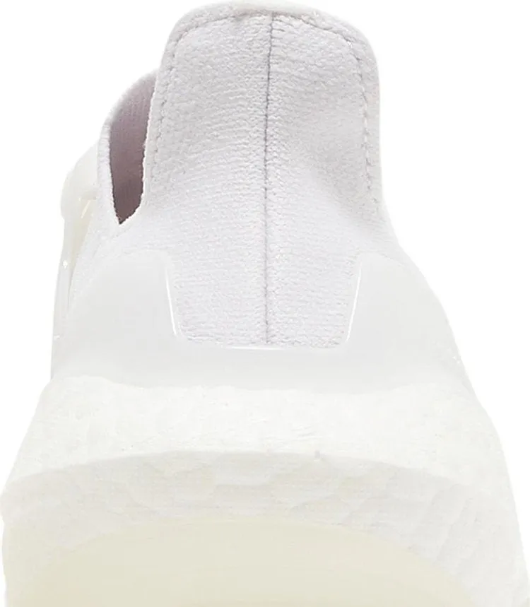 Adidas Wmns UltraBoost 22 sneakers, white