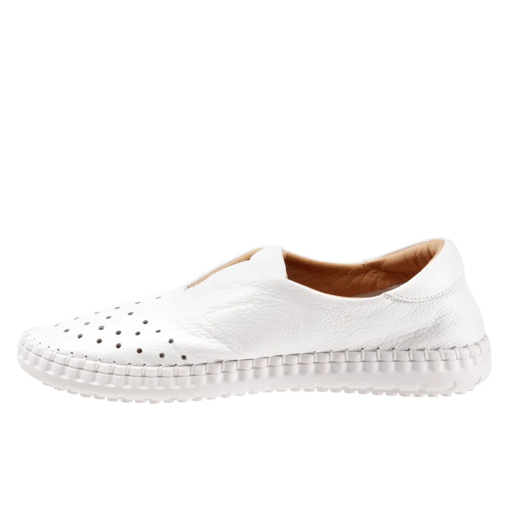 Denmark Flat Shoe (B2010)