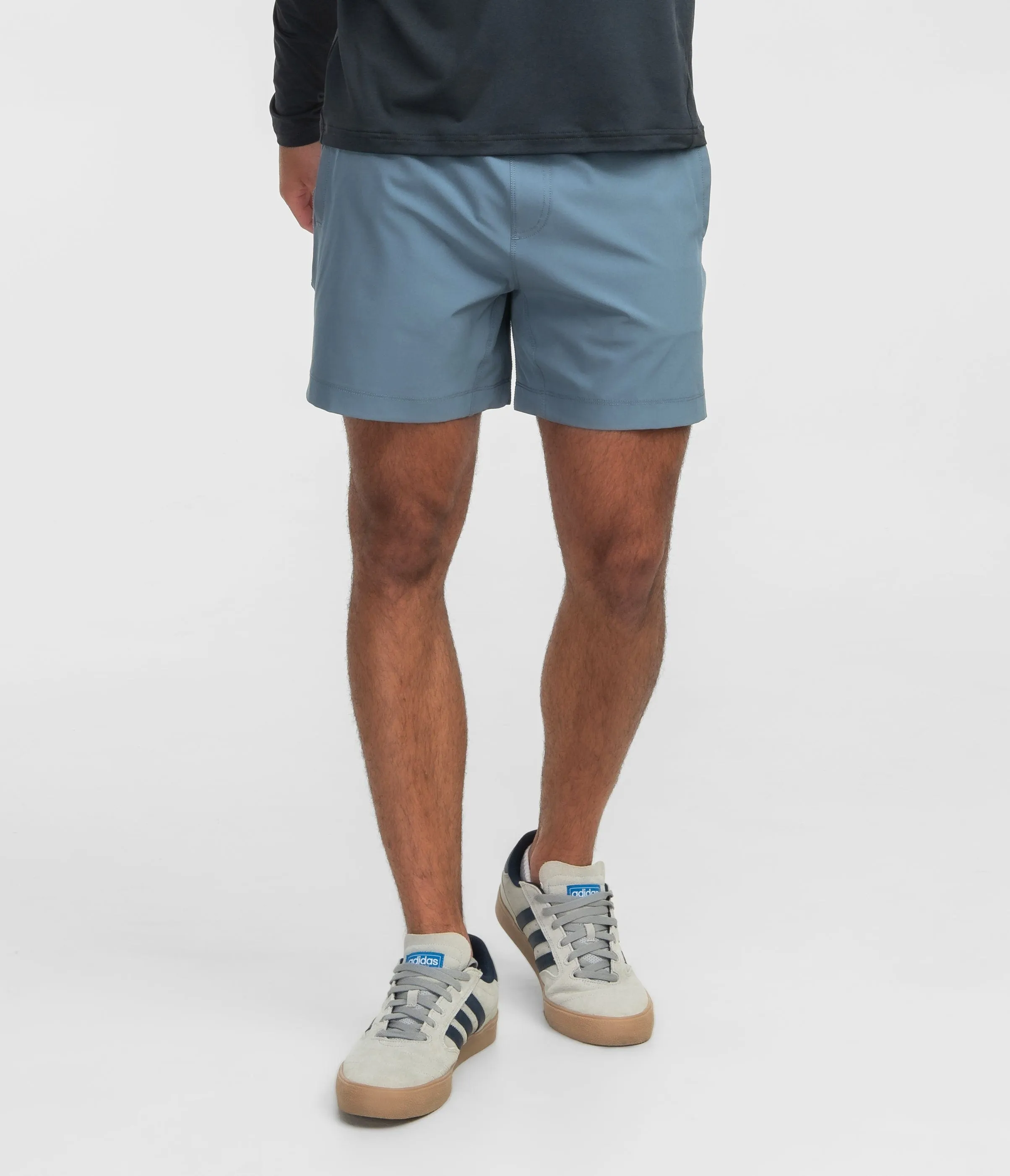 Everyday Hybrid Short (5.5" inseam) - Blue Mirage