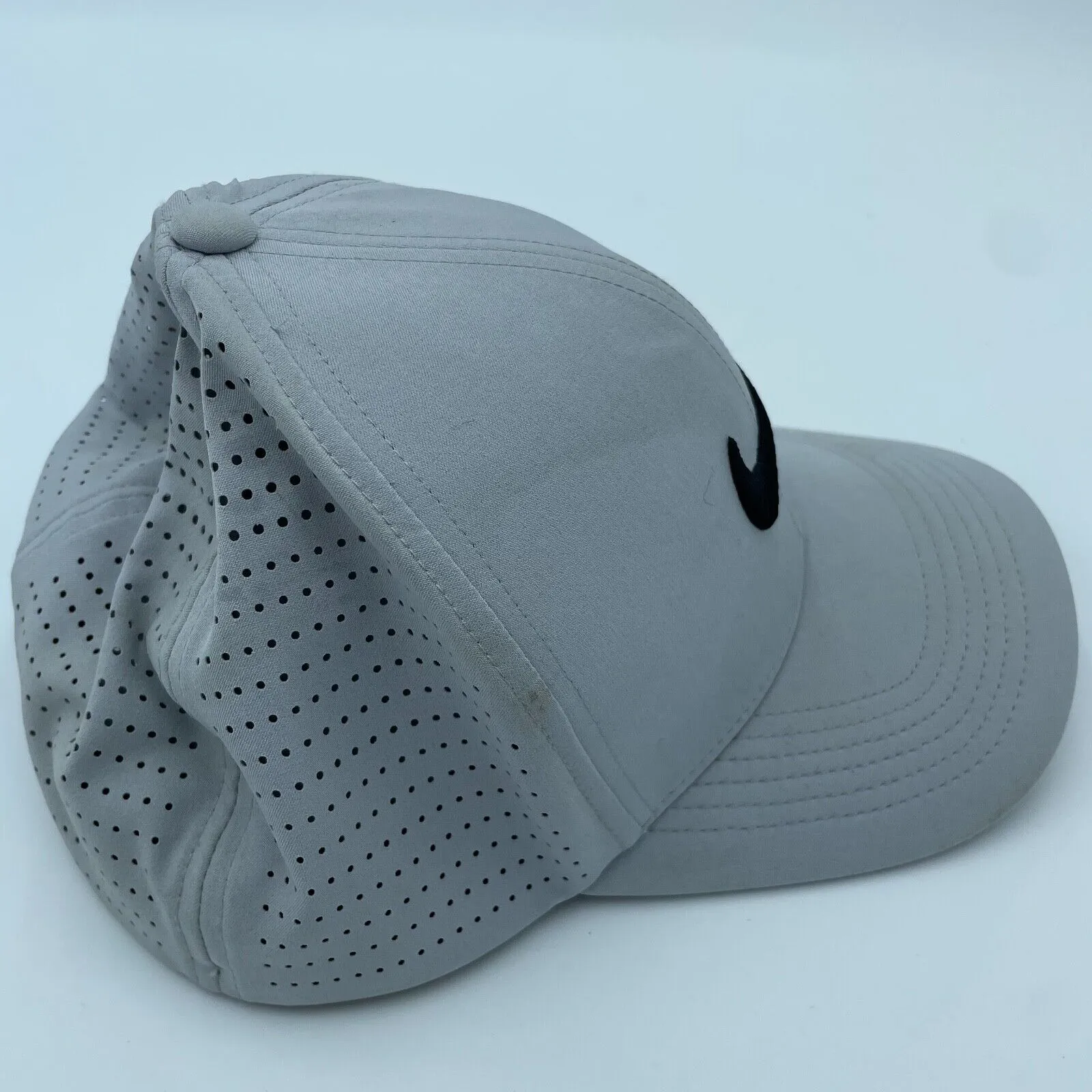 Nike Golf Tiger Woods Hat Cap Classic 99 Dri-Fit Gray 8924￼82-021 Size M/L