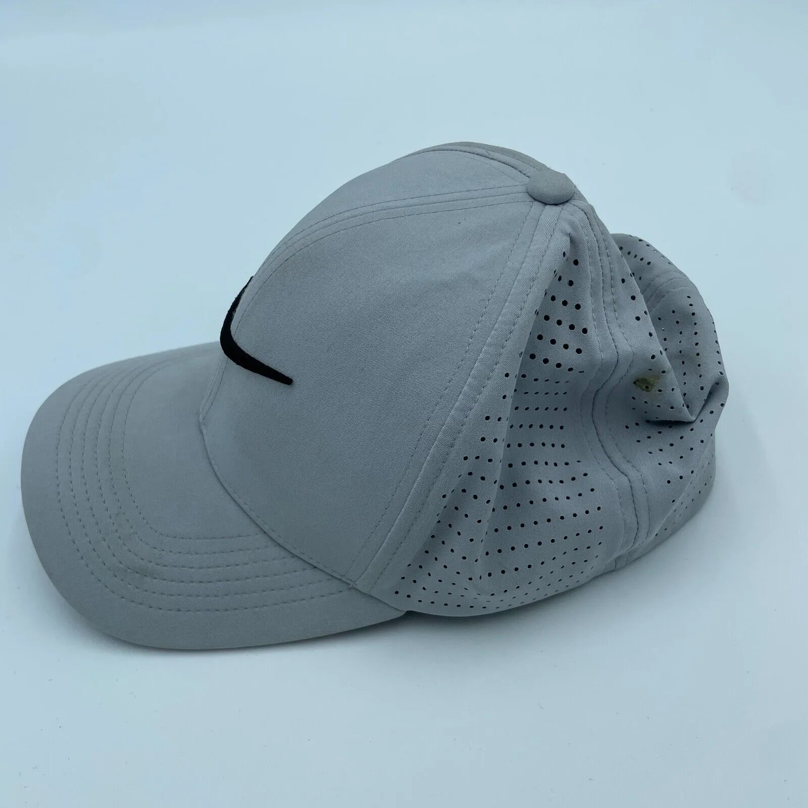 Nike Golf Tiger Woods Hat Cap Classic 99 Dri-Fit Gray 8924￼82-021 Size M/L