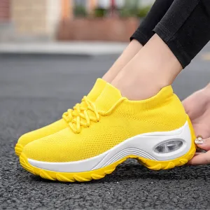 Sports shoes women flying knit socks shoes shaking shoes